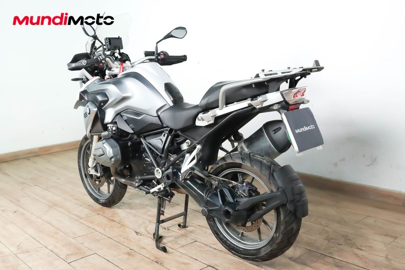 Motorbike image 6