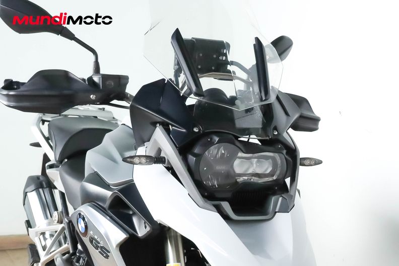 Motorbike image 4