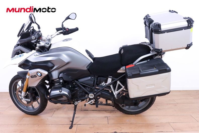 Motorbike image 5