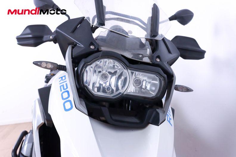 Motorbike image 4