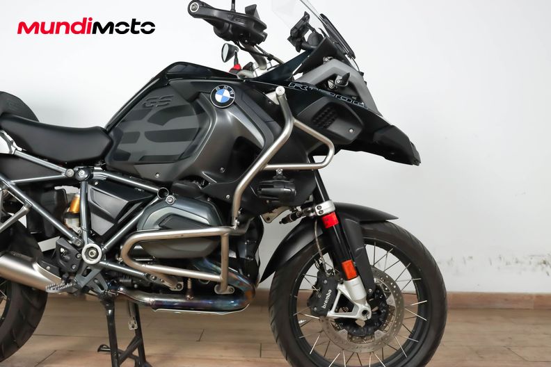 Motorbike image 12