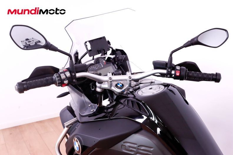 Motorbike image 10