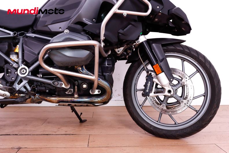 Motorbike image 13