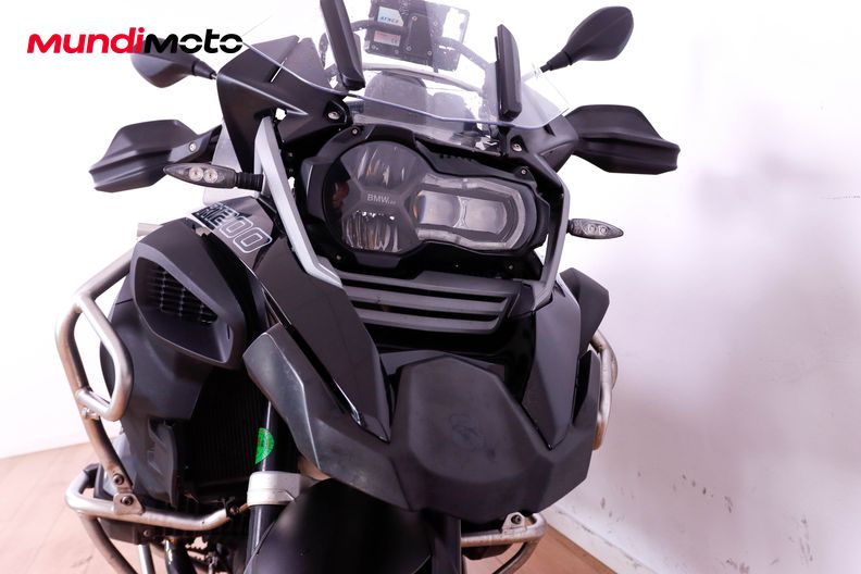 Motorbike image 4