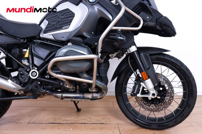 Motorbike image 12