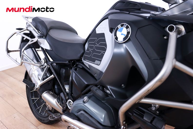 Motorbike image 13