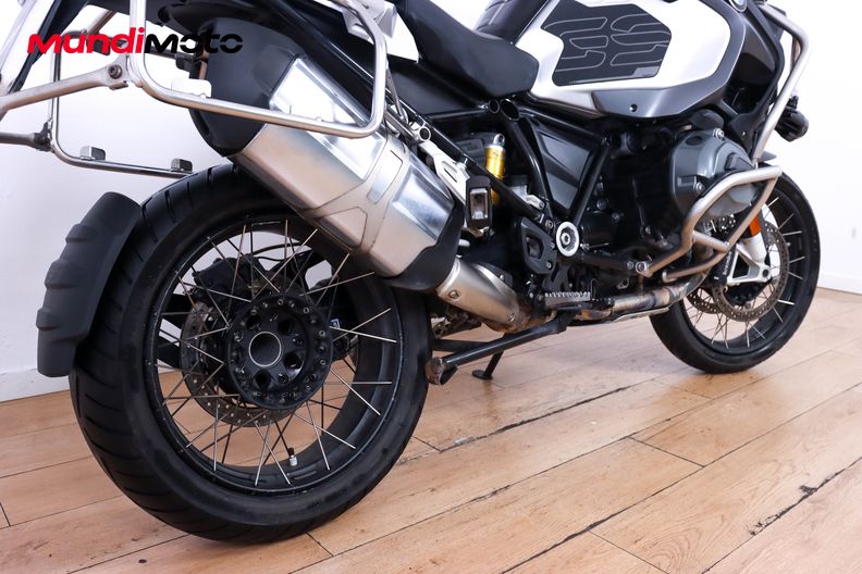 Motorbike image 3
