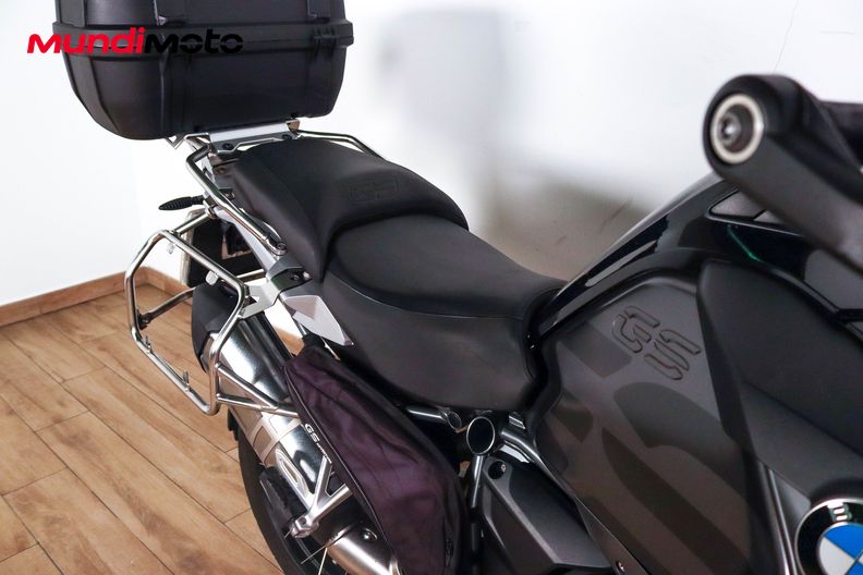 Motorbike image 12
