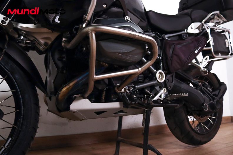 Motorbike image 8