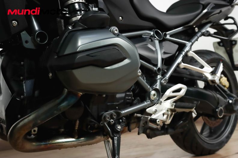 Motorbike image 8