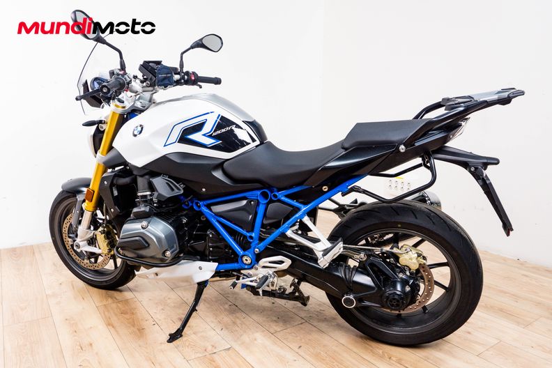 Motorbike image 7