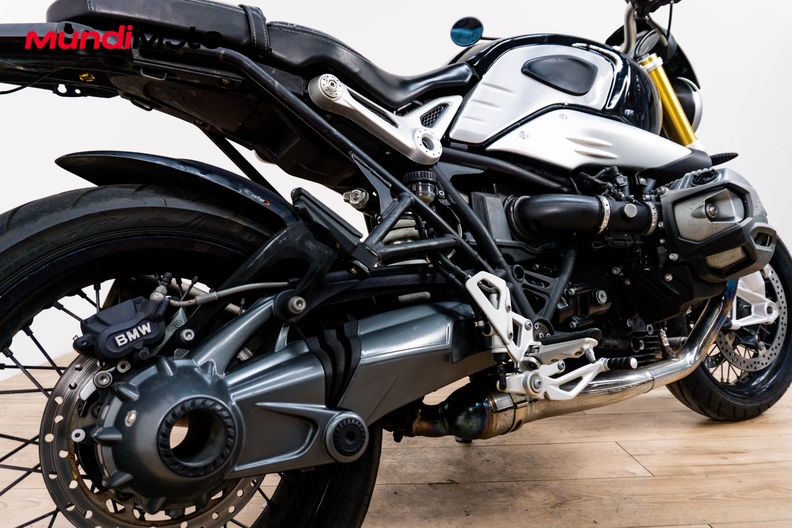 Motorbike image 3