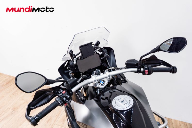 Motorbike image 10