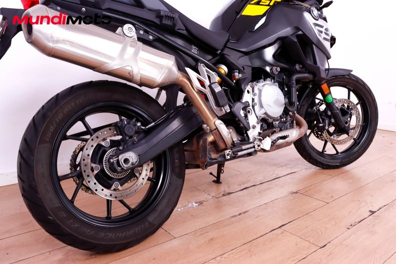 Motorbike image 3