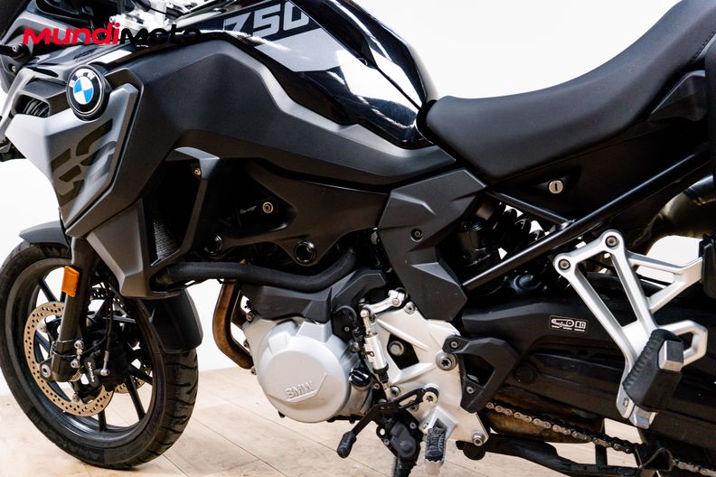 Motorbike image 8