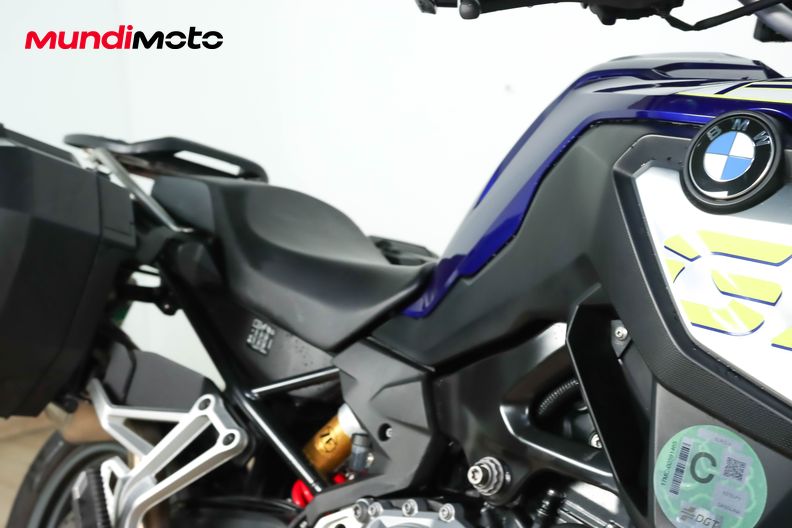 Motorbike image 13