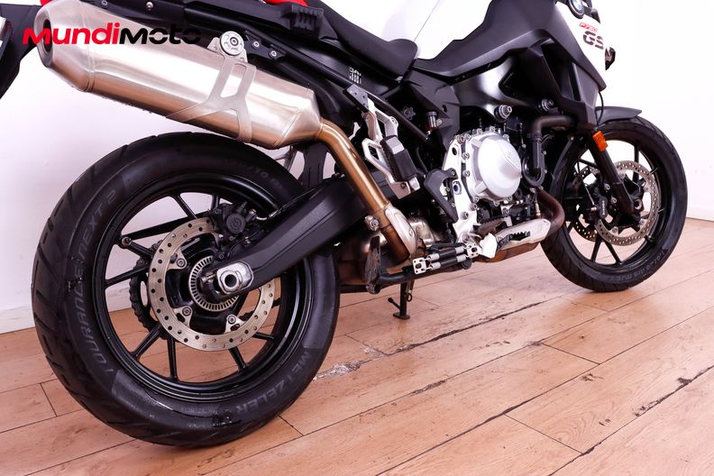 Motorbike image 3