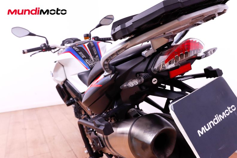 Motorbike image 9