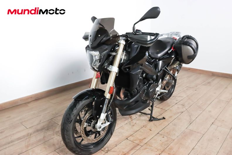 Motorbike image 7