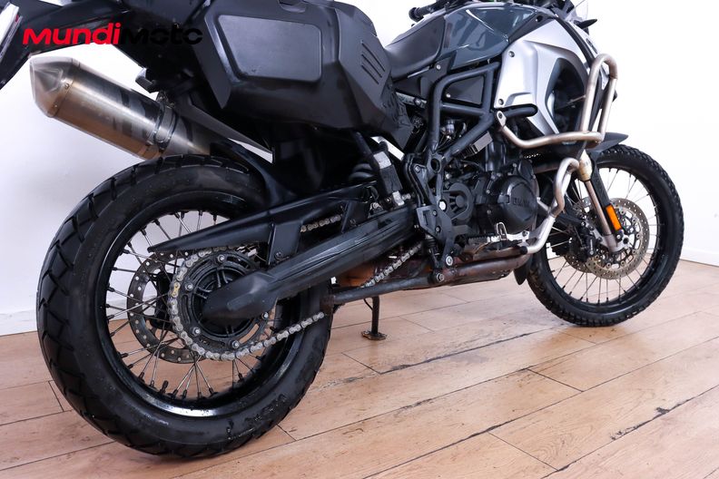 Motorbike image 3