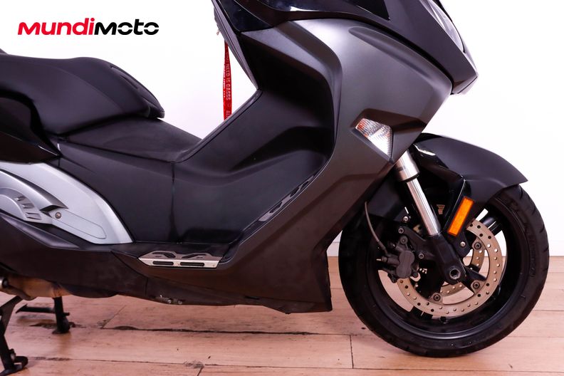 Motorbike image 12