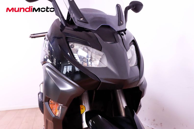 Motorbike image 4
