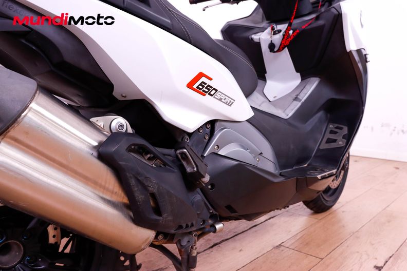 Motorbike image 3