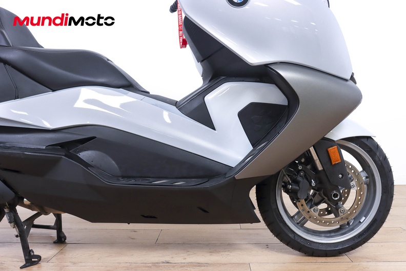 Motorbike image 12