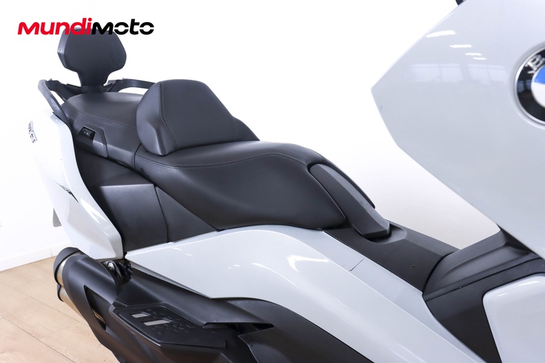 Motorbike image 13