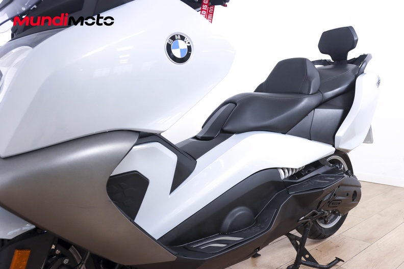 Motorbike image 8