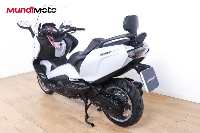Motorbike image 6