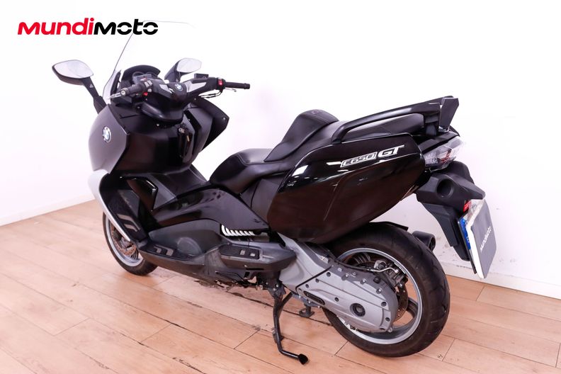 Motorbike image 6
