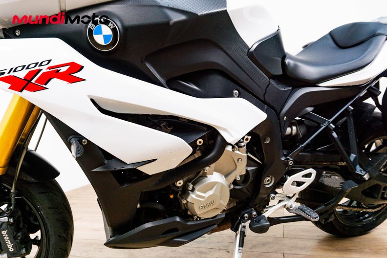 Motorbike image 9