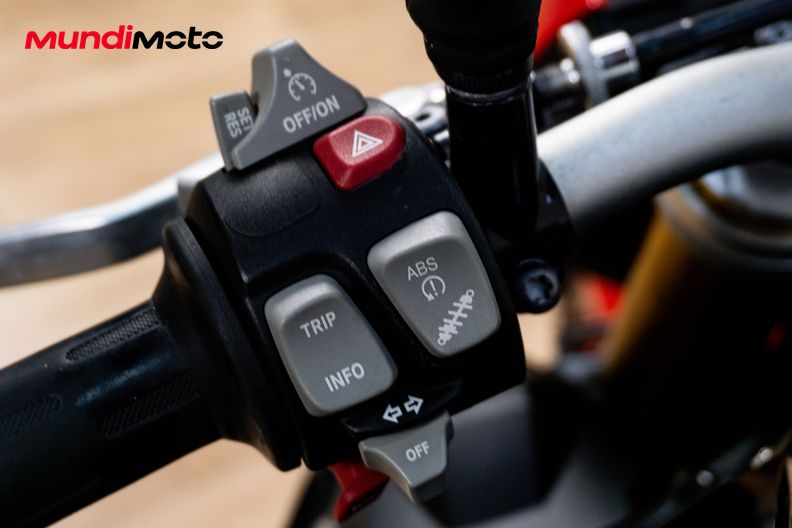 Motorbike image 12
