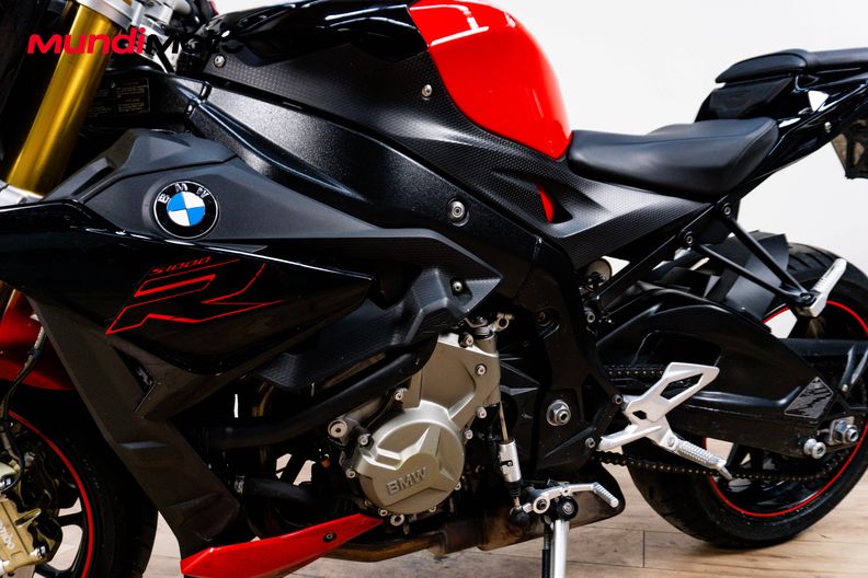 Motorbike image 9