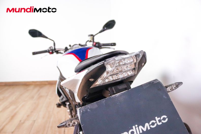 Motorbike image 9