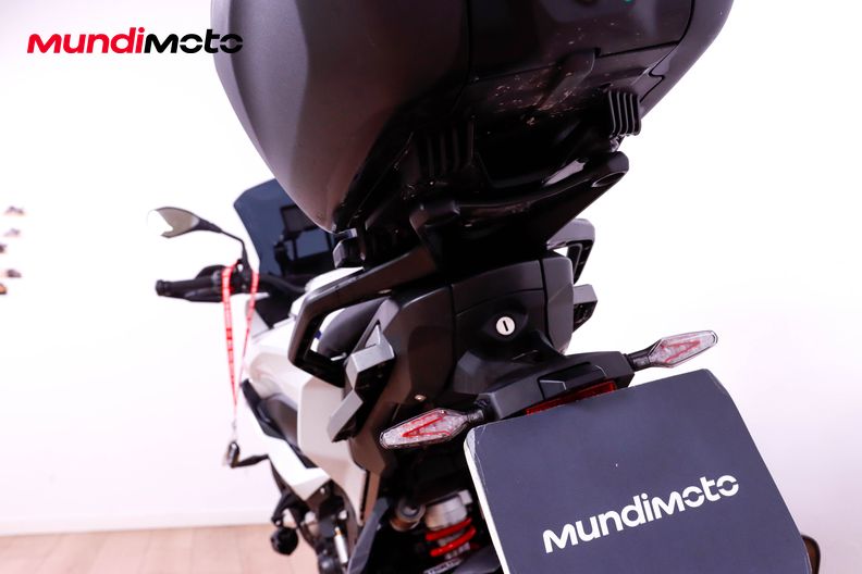 Motorbike image 9