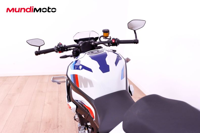 Motorbike image 9