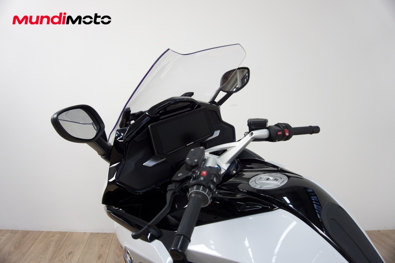 Motorbike image 10