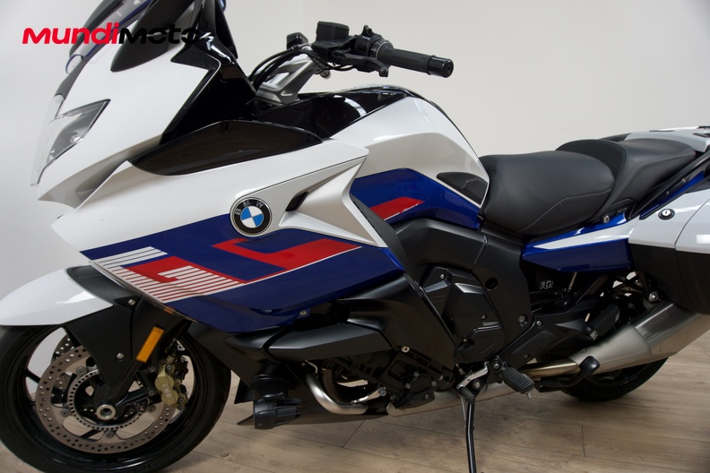 Motorbike image 9