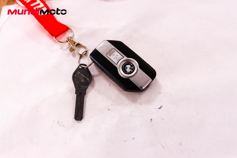 Motorbike image 14