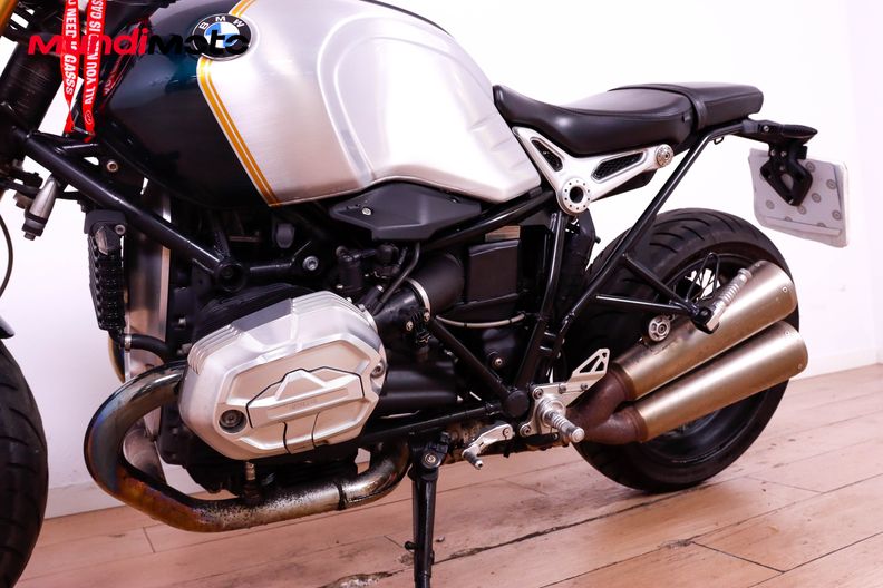 Motorbike image 8
