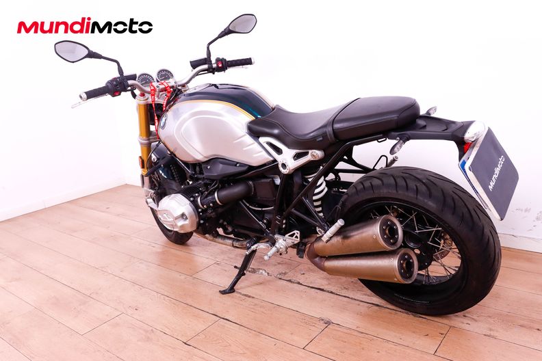 Motorbike image 6