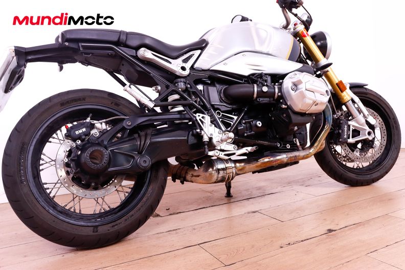 Motorbike image 3