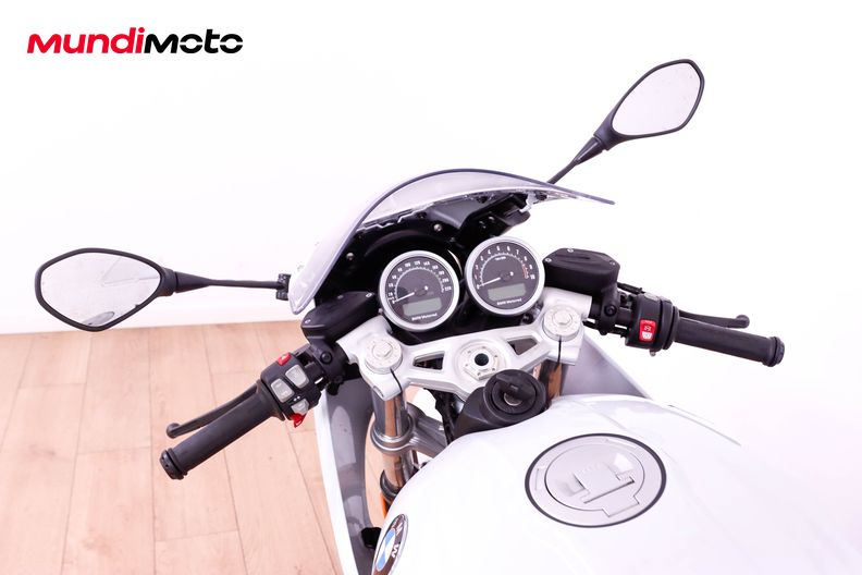 Motorbike image 10