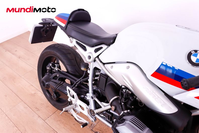 Motorbike image 13