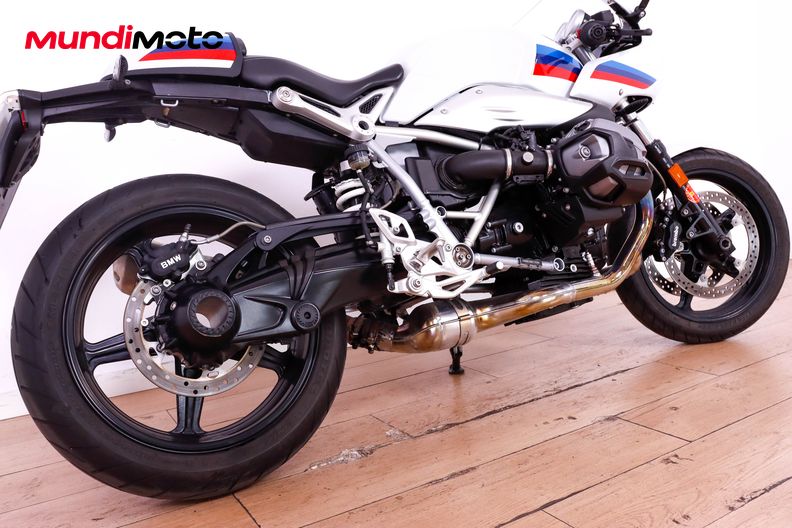 Motorbike image 3