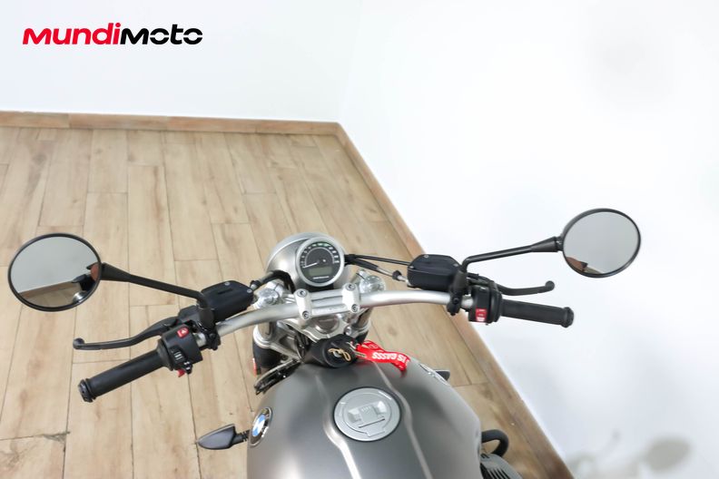 Motorbike image 10