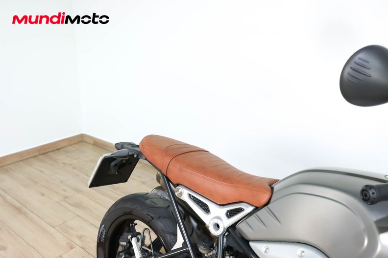 Motorbike image 13