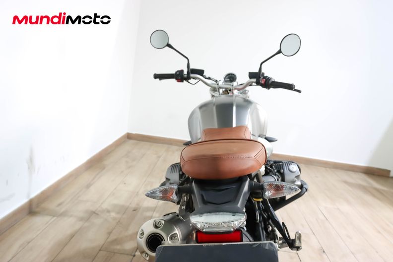 Motorbike image 3